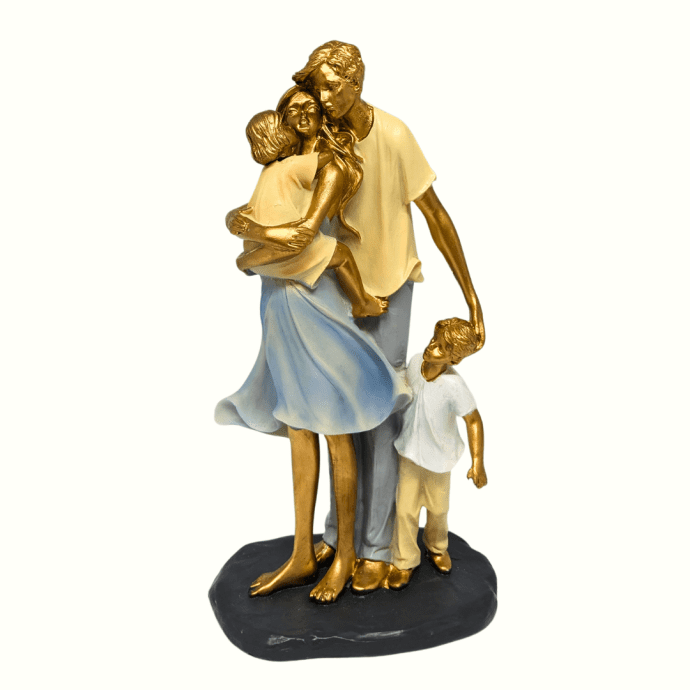 Estatueta Família com casal de Filhos